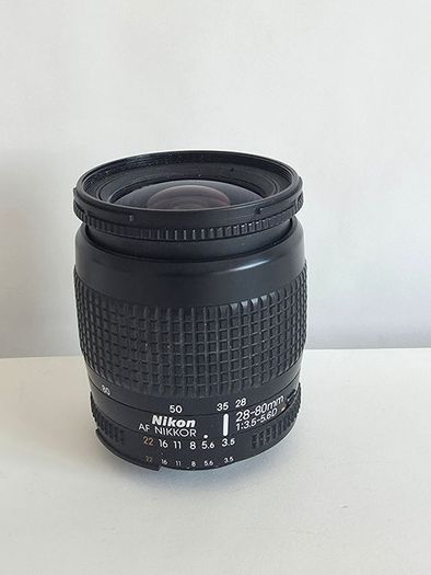 Nikon AF Nikkor 28-80mm zoom Lens