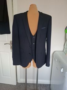 Remus Uomo 3-piece suit MEDIUM