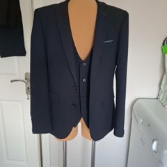 Remus Uomo 3-piece suit MEDIUM