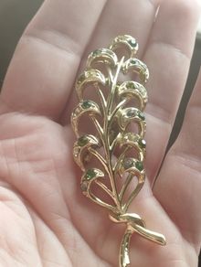 Vintage Brooch with Green Rhinestones.