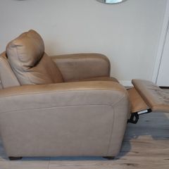 Italsofa Leather Recliner