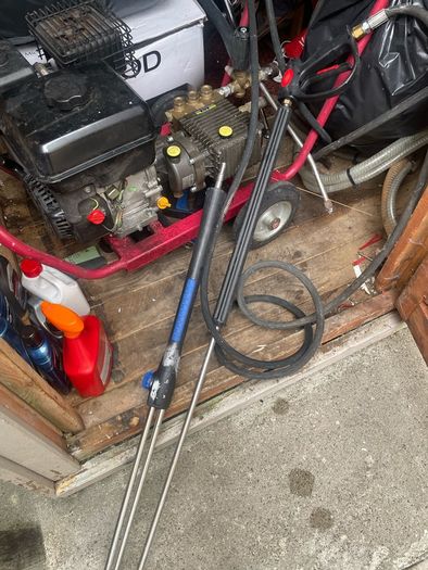 W112 Pressure washer