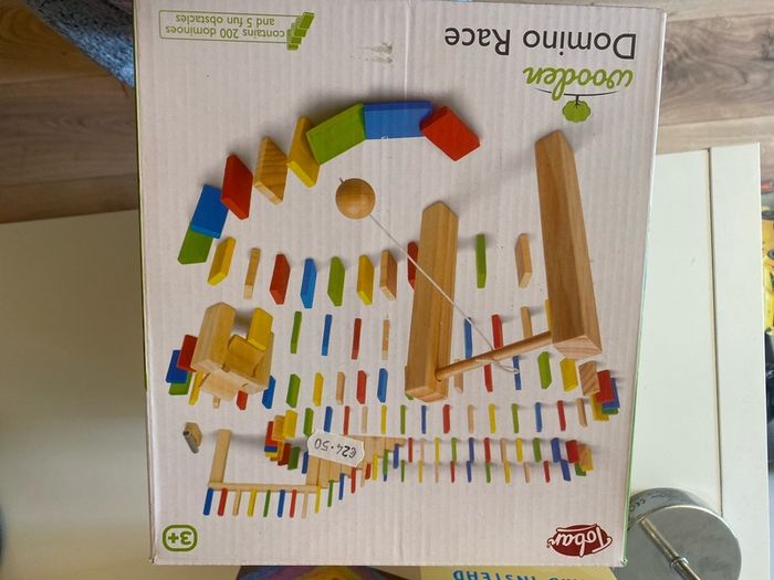 Wooden domino set