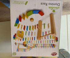 Wooden domino set