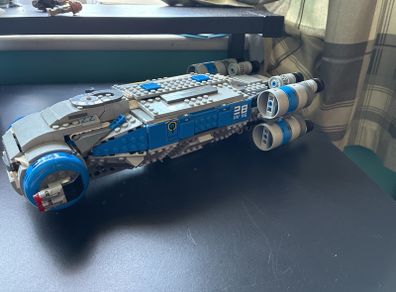 Lego Star Wars I-TS Resistance Transport with gonk droid