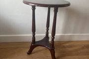 Circular coffee table