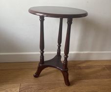 Circular coffee table
