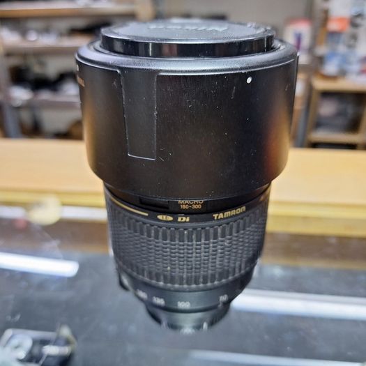 Tamron AF 70-300mm f/4-5.6 Tele-Macro Zoom Lens for Nikon F - Used - 3 Months Warranty