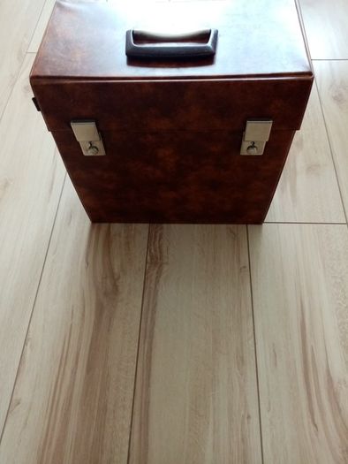 Vintage/Classic Record Collection (some Irish artists) of 24 with brown carrycase