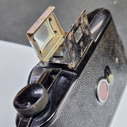 Coronet Cub Vintage Film Camera - Every Distance Fixed Focus Lens | Used | 3 Months Warranty