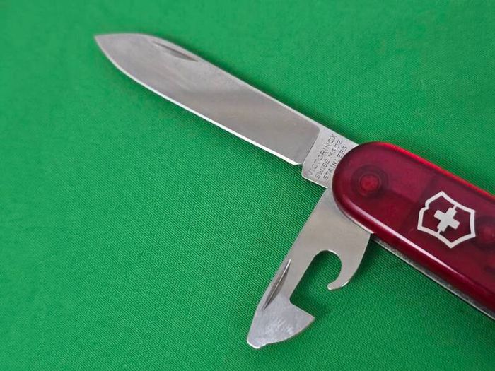 Victorinox Swiss Army Knife Lot