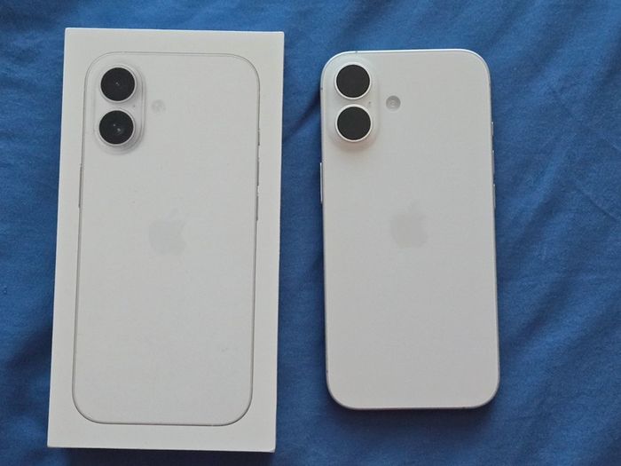 iPhone 17