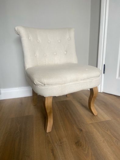 Occasion Chair