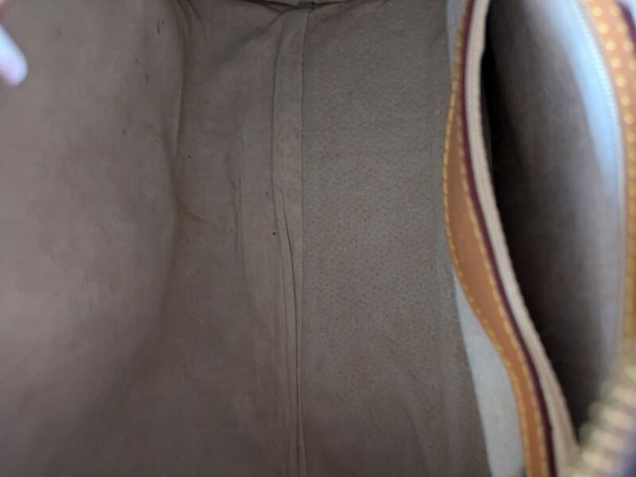 Barrel handbag