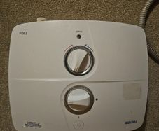 Triton T90sr shower