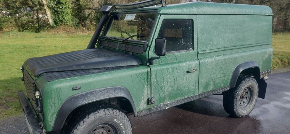 Land Rover Defender 110 2.5 TD5 year 2000