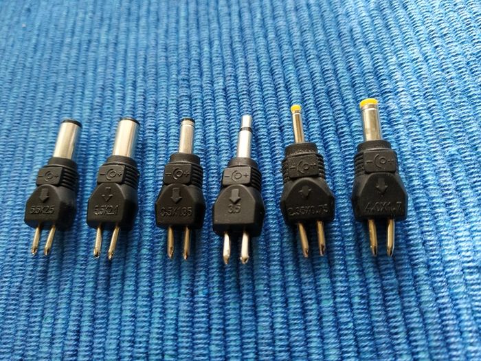 AC Power Connectors