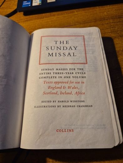 The Sunday Missal, 1987. Sunday Masses for the entire three-year cycle complete in one volume. Collins