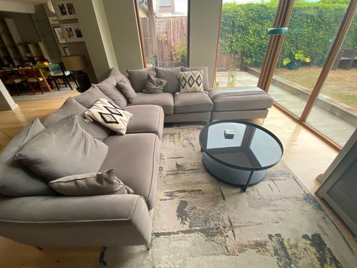 Gorgeous L shaped couch for Sale