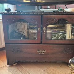Corner television cabinet