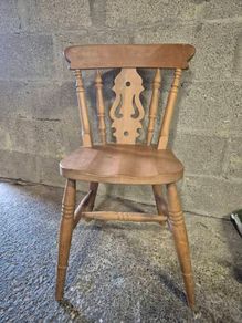 Pine chair