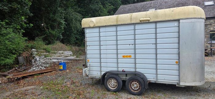 Trailer