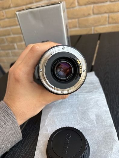 Canon EF 75-300mm f/4-5.6 III