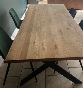8 Seater Oak Dining Table + 4 Chairs