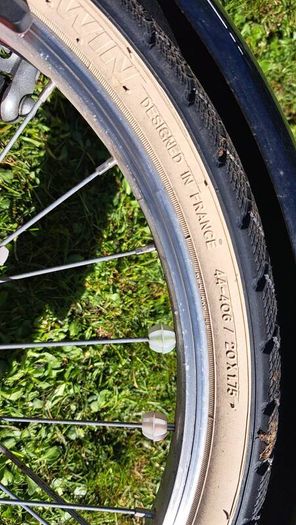 Girls Bike Decathlon Riverside 20inch.