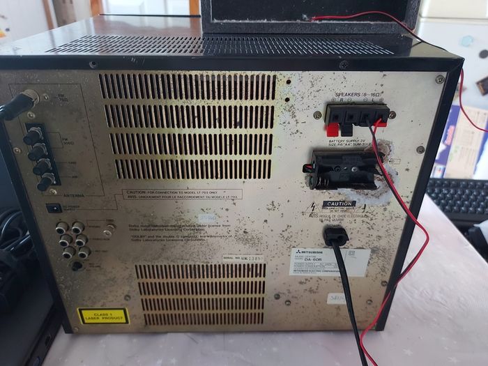 Mitsubishi Music Centre, Model DA-60R, Radio, CD, Tape, Phono, Aux, 2 Philips speakers included, in good condition for its age