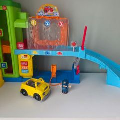 fisher price little people garage
