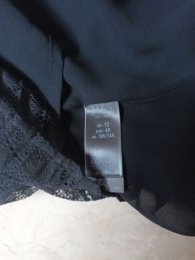 Autograph  Long Narrow  Pleated Skirt.  Size 12.  B.N.W.T