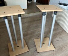 Studio monitor stands