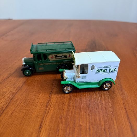 Hamleys & Echo Evening Collectible Car