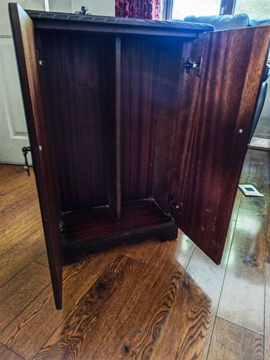 Small mahogany cabinet