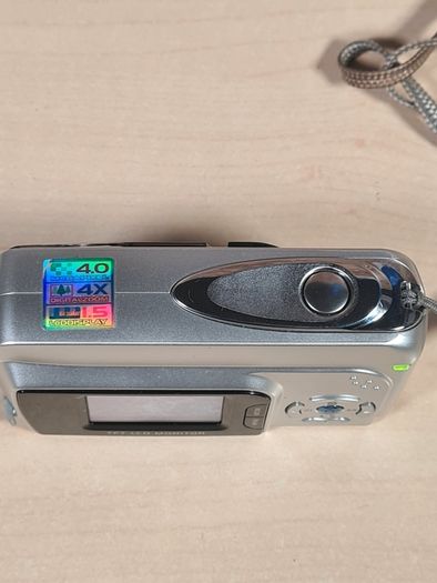 Vivitar Vivicam 4100 Digital Camera 4mp Mega Pixels Compact Takes 2 X Aa Batteries