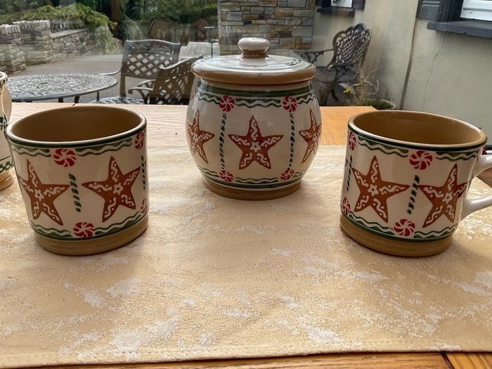 Nicholas  Mosse  Ginger star trio . Storage jar and two large mugs , all first quality and in perfect condition