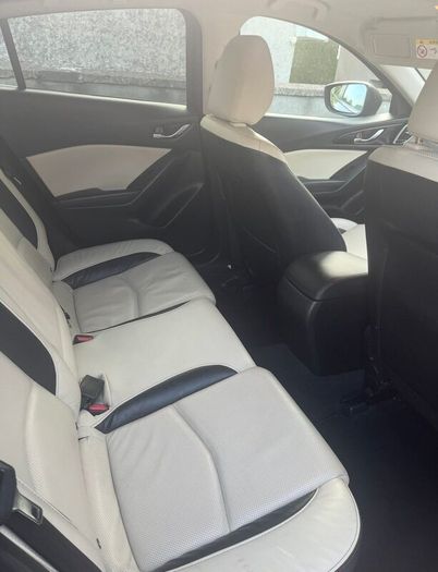 Mazda 3 2015