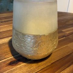 Candle holder