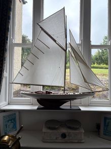 Sail boat model