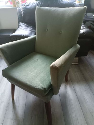 Beautiful Antique Chair (perfect for any room in the house)