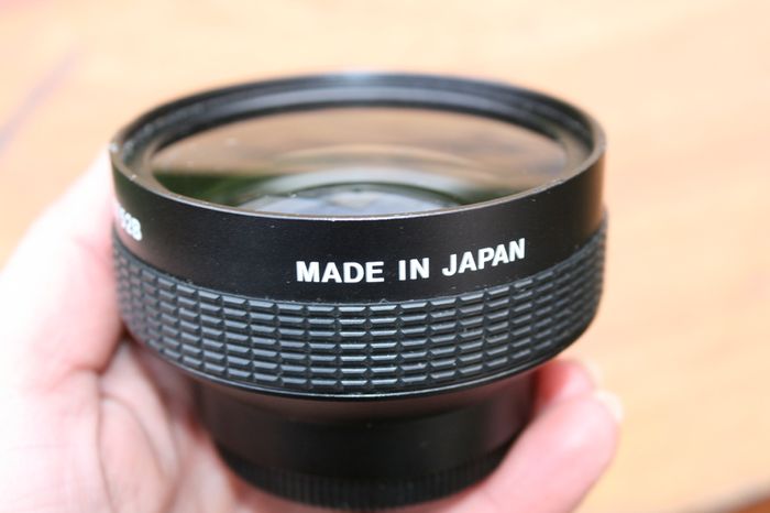 Sony VCL-0752B Wide Conversion Lens X0.7X with 52mm thread AUX