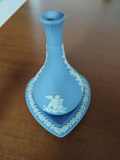 Vintage Wedgwood blue jasper stoneware two-piece set of vases and trifle saucers.