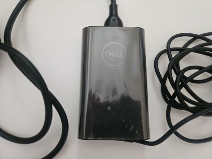 Genuine Dell 65W Laptop Charger / Power Adapter (LA65NM130)