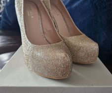 carvela bronze