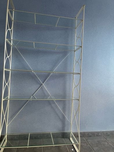 free standing shelves