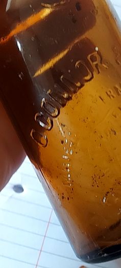 O Connor's kanturk 1/2 pint vintage bottle,,bottle seems to have a defect,around bottom of bottle, holds water no leeks,see pictures,sold as is ,lovely display advertising bottle, collectors items, buyer collects or pays postage thank you,