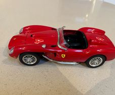Ferrari 250 Testarossa 1/18 Burago
