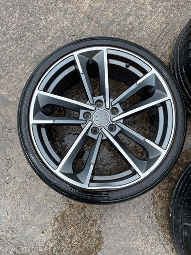 AUDI alloy wheel R19