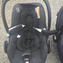 2 maxi cosi car seats and iso fix bases Image 2